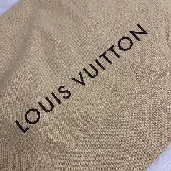 Authe Louis Vuitton Dust Cover 15 X 11 B4A - Picture 2 of 7